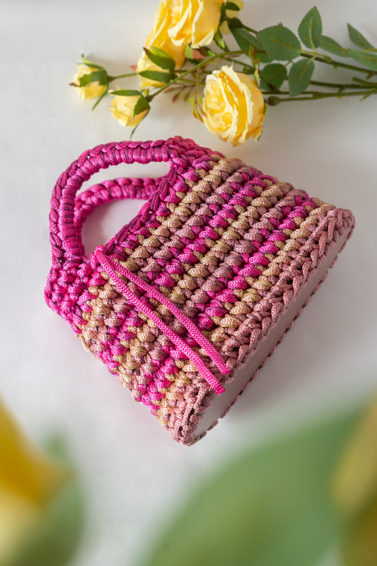 Mare fucsia, rosa antico, oro